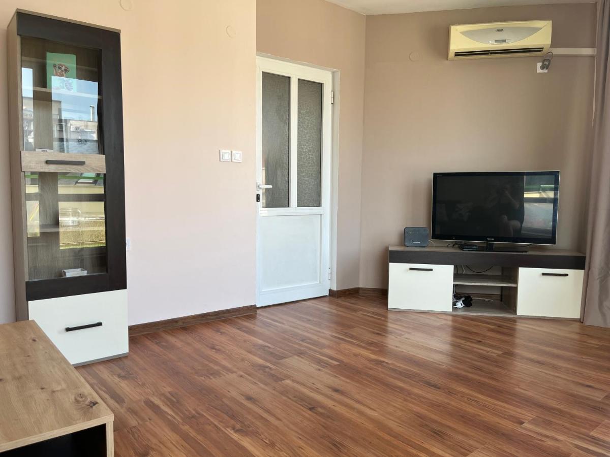 Apartment Happy Holiday 2 Бургас Экстерьер фото