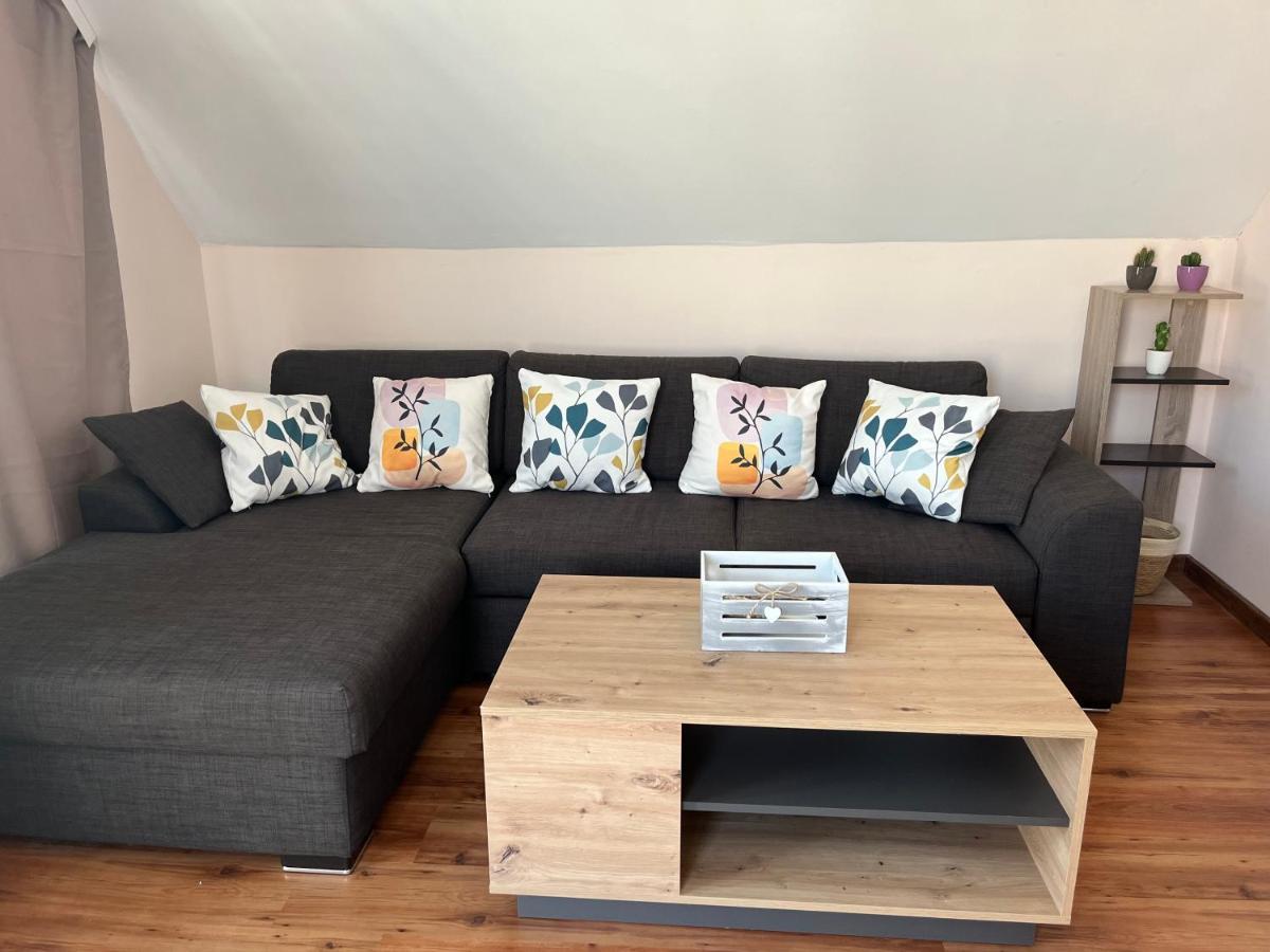 Apartment Happy Holiday 2 Бургас Экстерьер фото
