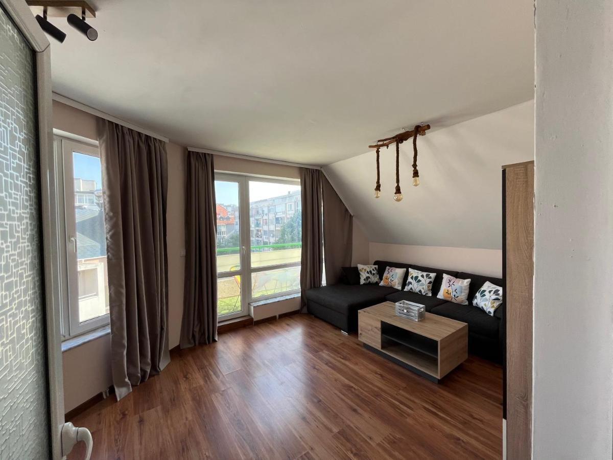 Apartment Happy Holiday 2 Бургас Экстерьер фото